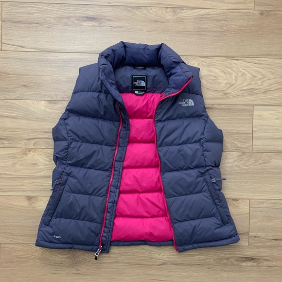 👛The North Face Women’s 700 Down Nupste Vest (Sz M) - Picture 2 of 5